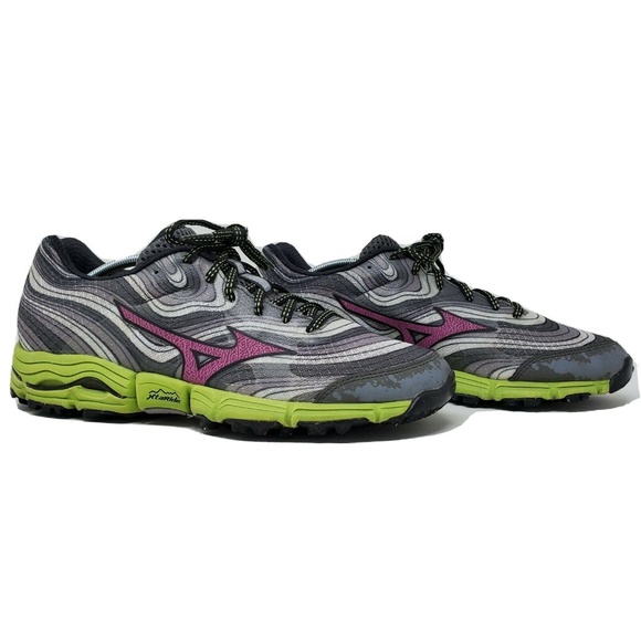 mizuno wave kazan green